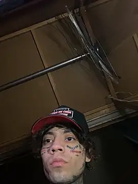 Snapshot of baby_young chatting on 12-18-25, 04:17 baby young online show from 12-18-25, 04:17