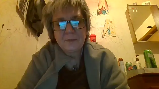 Snapshot of becky1111 chatting on 05-19-26, 08:54 becky1111 online show from 05-19-26, 08:54