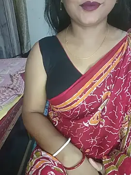 Snapshot of MAHI066 chatting on 05-28-26, 06:21 MAHI066 online show from 05-28-26, 06:21