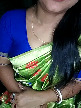 Snapshot of MAHI066 chatting on 03-09-26, 07:17 MAHI066 online show from 03-09-26, 07:17