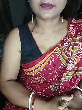 Snapshot of MAHI066 chatting on 06-18-26, 05:39 MAHI066 online show from 06-18-26, 05:39