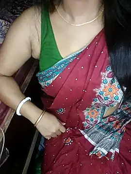 Snapshot of MAHI066 chatting on 05-10-26, 08:54 MAHI066 online show from 05-10-26, 08:54