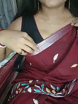 Snapshot of MAHI066 chatting on 06-19-26, 05:24 MAHI066 online show from 06-19-26, 05:24