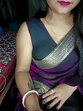 Snapshot of MAHI066 chatting on 05-07-26, 08:23 MAHI066 online show from 05-07-26, 08:23