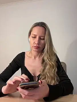 1Moonlight1 online show from 02-09-26, 12:19