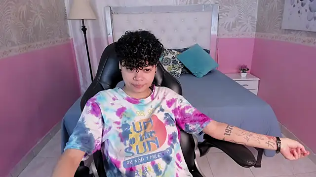 Sasha Venom online show from 12-22-25, 01:22