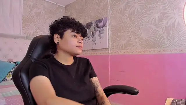 Sasha Venom online show from 12-19-25, 01:02