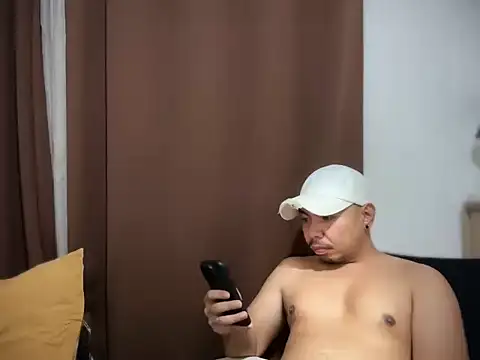 chubbybear 08 online show from 02-20-26, 05:26