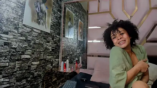 KatalellaAndLayan online show from 01-13-26, 03:43