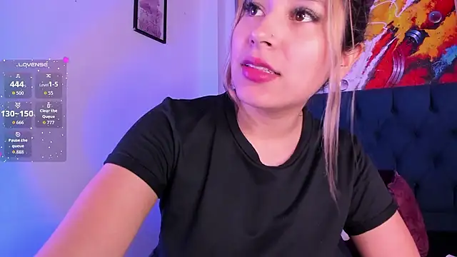 Violet Blazee online show from 02-17-26, 06:38