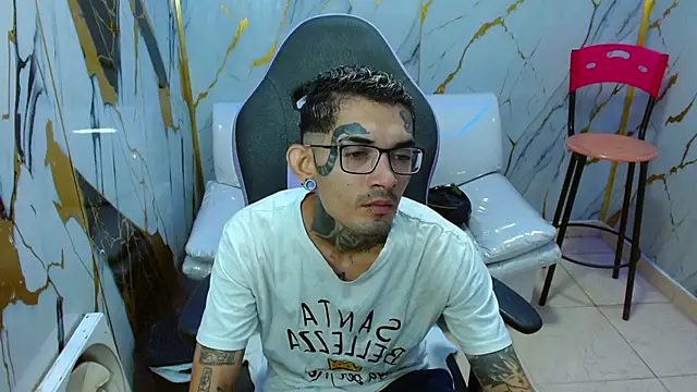 Boy tatto77 online show from 03-11-26, 12:32