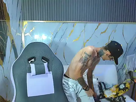 Boy tatto77 online show from 04-07-26, 07:59