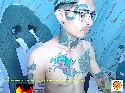Boy tatto77 online show from 02-17-26, 05:54