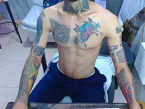 Boy tatto77 online show from 05-08-26, 11:47
