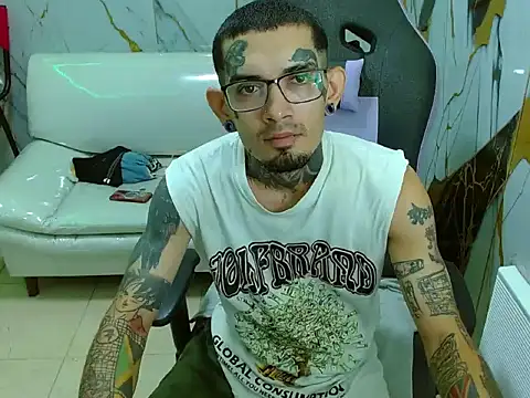 Boy tatto77 online show from 04-22-26, 12:12