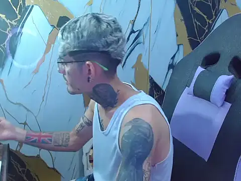 Boy tatto77 online show from 02-12-26, 06:51