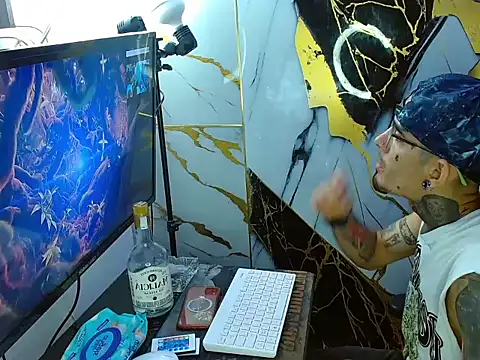 Boy tatto77 online show from 06-03-26, 11:44