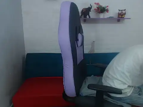 Boy tatto77 online show from 12-21-25, 06:42