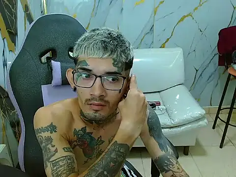 Boy tatto77 online show from 03-14-26, 12:33