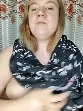 TiffanyStern online show from 12-22-25, 03:45