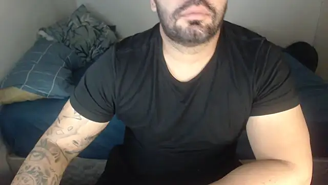 Snapshot of drlluis chatting on 02-19-26, 02:52 drlluis online show from 02-19-26, 02:52