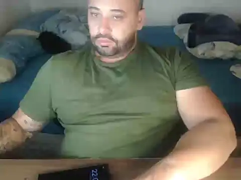 Snapshot of drlluis chatting on 02-04-26, 01:00 drlluis online show from 02-04-26, 01:00