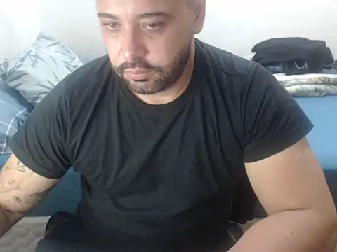 Snapshot of drlluis chatting on 01-31-26, 10:52 drlluis online show from 01-31-26, 10:52