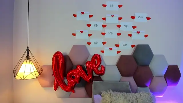 Snapshot of GahiaBelucci chatting on 02-14-26, 12:16 GahiaBelucci online show from 02-14-26, 12:16