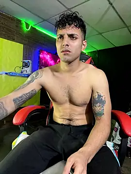 JustynAle2025 online show from 01-13-26, 03:43