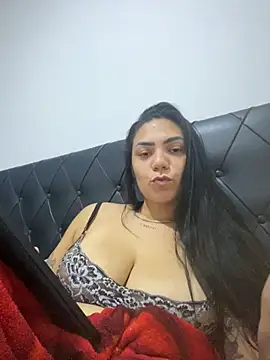 Snapshot of Nini_ chatting on 04-26-26, 04:48 Nini online show from 04-26-26, 04:48