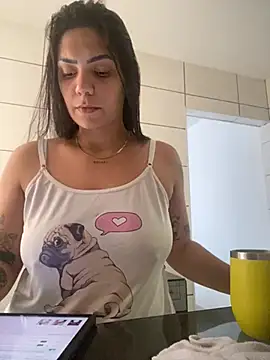 Snapshot of Nini_ chatting on 04-20-26, 05:03 Nini online show from 04-20-26, 05:03