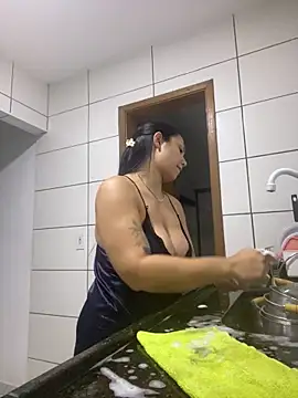 Snapshot of Nini_ chatting on 06-17-26, 11:25 Nini online show from 06-17-26, 11:25