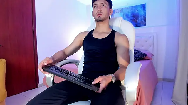 HarryFosster online show from 06-20-26, 01:27