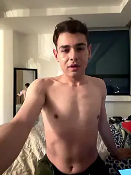 Valentino Ceratti  online show from 01-08-26, 05:35