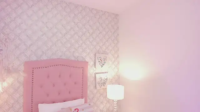 amber  ferrera online show from 02-25-26, 11:43