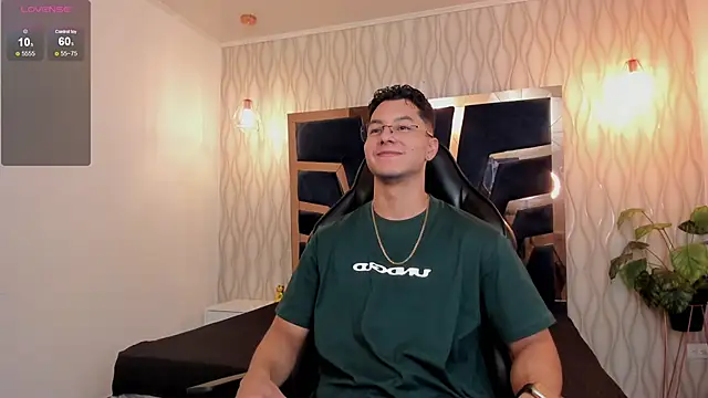 Noah Clarkk online show from 03-30-26, 05:14