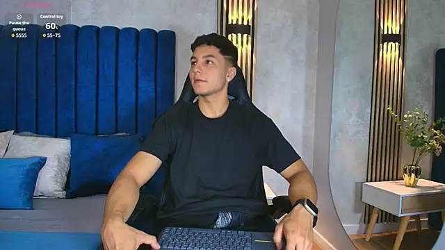 Snapshot of Noah_Clarkk chatting on 05-31-26, 05:08 Noah Clarkk online show from 05-31-26, 05:08