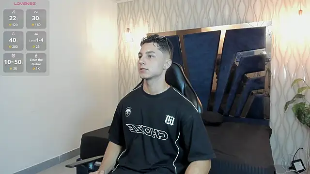 Noah Clarkk online show from 04-04-26, 05:19