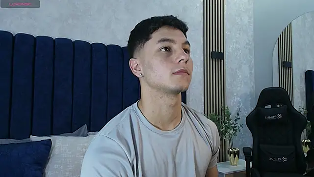 Snapshot of Noah_Clarkk chatting on 05-23-26, 05:34 Noah Clarkk online show from 05-23-26, 05:34