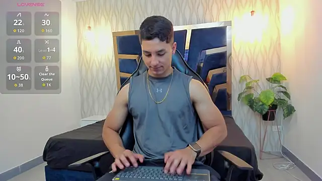 Snapshot of Noah_Clarkk chatting on 04-27-26, 05:11 Noah Clarkk online show from 04-27-26, 05:11
