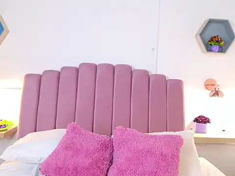 katiamoree online show from 01-07-26, 09:20