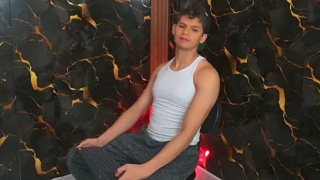 Snapshot of davilap_toyboy chatting on 01-06-26, 11:14 davilap toyboy online show from 01-06-26, 11:14