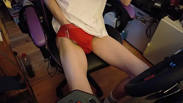 Gay-Versaut online show from 04-28-26, 06:56