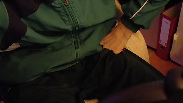 Gay-Versaut online show from 12-22-25, 08:09