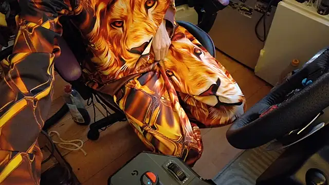 Gay-Versaut online show from 05-21-26, 07:11