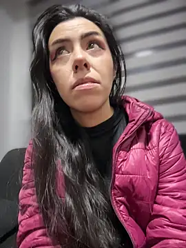 Sky Girl LS online show from 12-23-25, 01:05