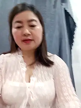 Jumi livesexy online show from 02-12-26, 08:58