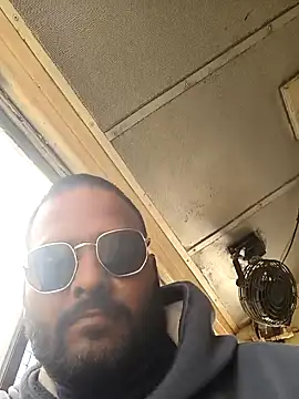 novio-de-la-tarde online show from 02-15-26, 05:41