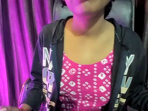 Priya Sengar online show from 12-18-25, 07:24