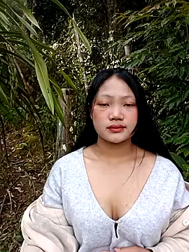 Hi-zza online show from 12-22-25, 03:06